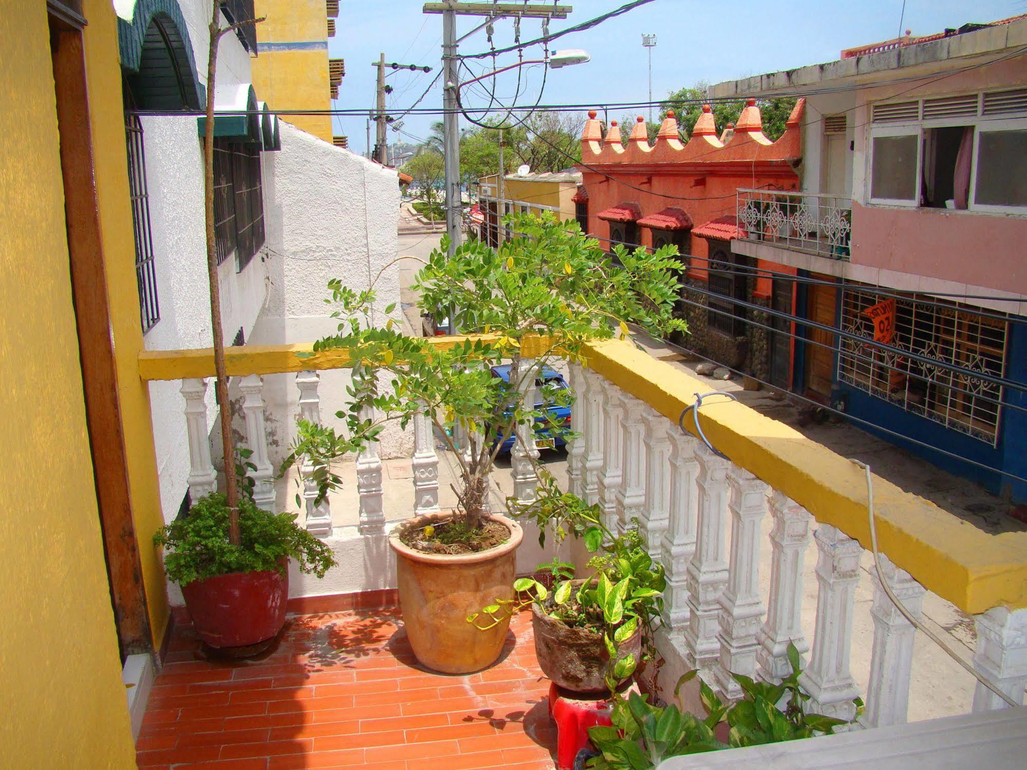 Hotel Casa Vieja Santa Marta  Exterior photo